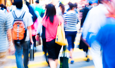 大人は周りの音を「選んで聴いている」。子どもは？