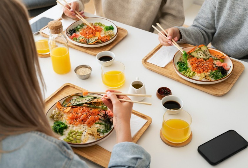 野菜から食べると痩せる!?